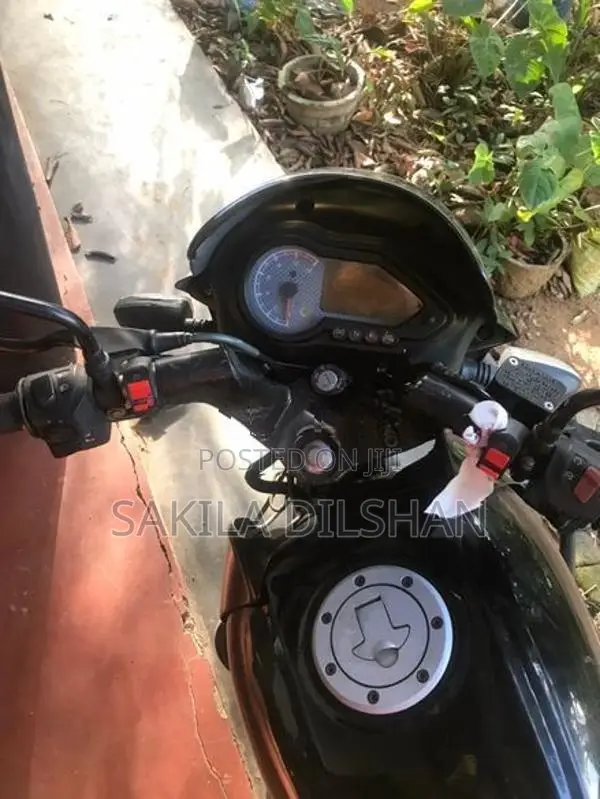 Bajaj Pulsar 150 2013