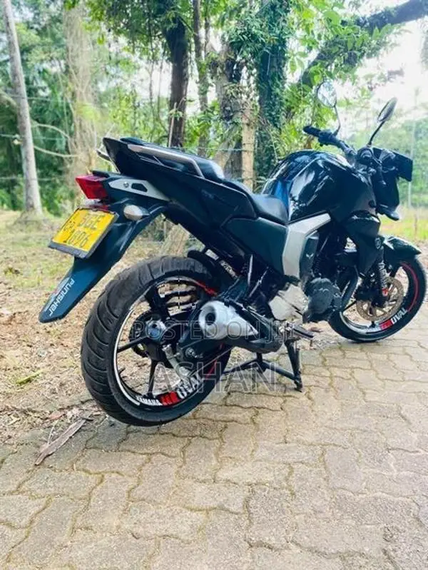 Yamaha FZ V2 2018
