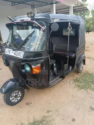 Bajaj RE 2011