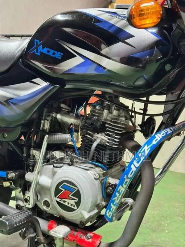 Bajaj CT100 2019