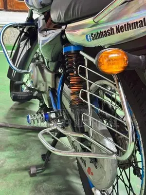 Bajaj CT100 2019