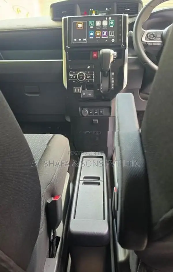 Toyota Roomy Custom GT 2025