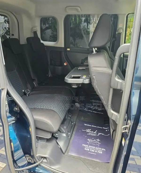 Toyota Roomy Custom GT 2025