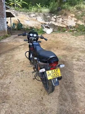 Bajaj Platina 100 2015
