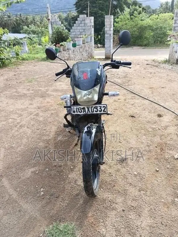Bajaj Platina 100 2015