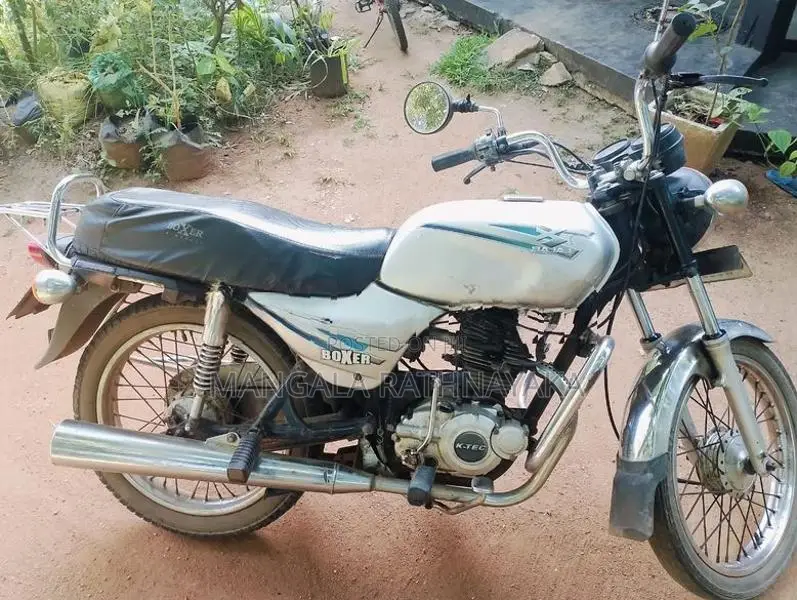 Bajaj Boxer 2003