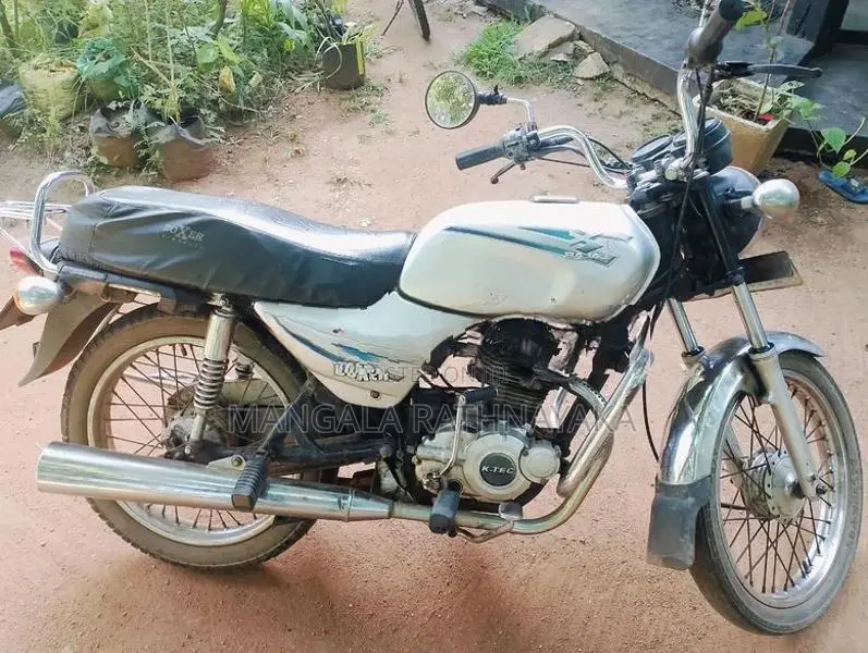 Bajaj Boxer 2003
