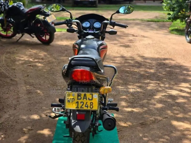 TVS Star Sport 125 ES 2012