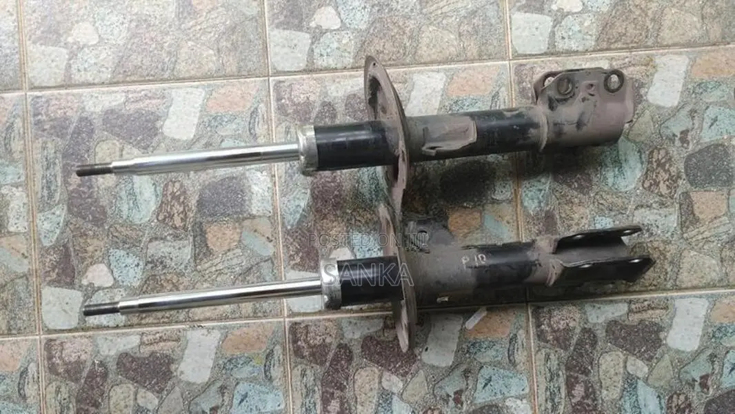 Toyota Aqua Shockabsorber