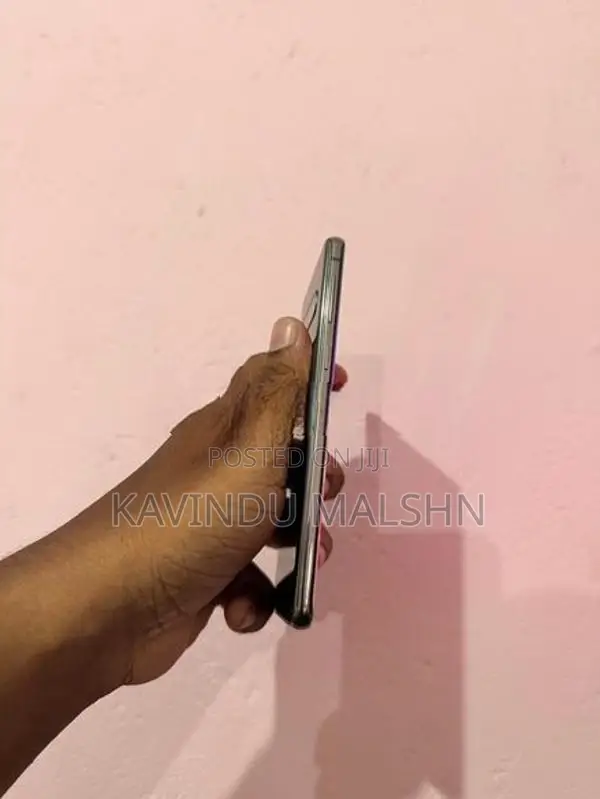 Samsung Galaxy S10 8GB 128GB (Used)