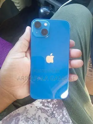 Apple iPhone 13 (Used)