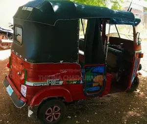Bajaj RE 1999