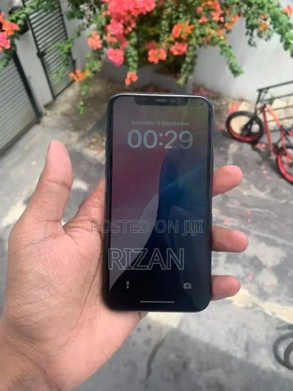 Apple iPhone 11 Pro (Used)