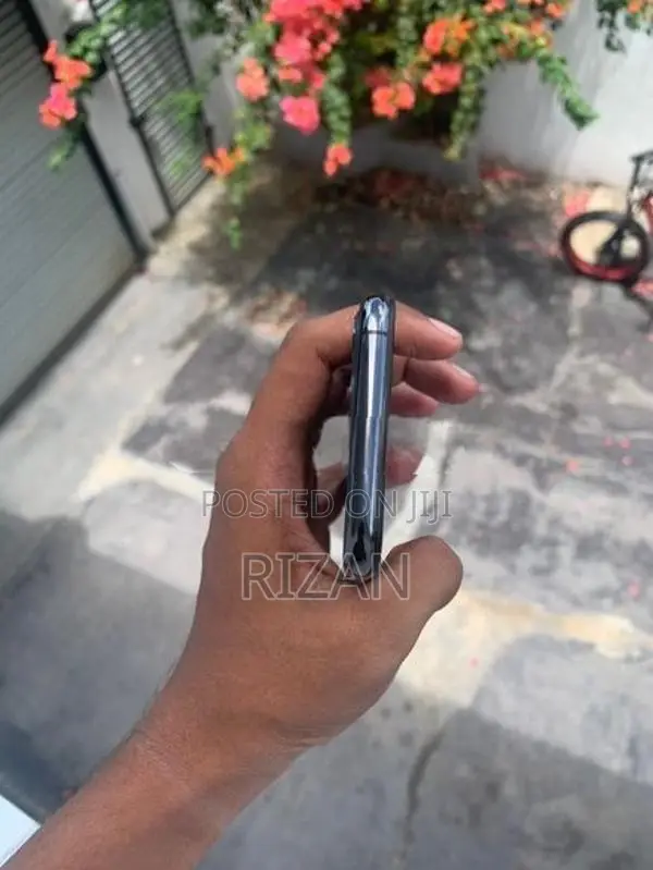 Apple iPhone 11 Pro (Used)