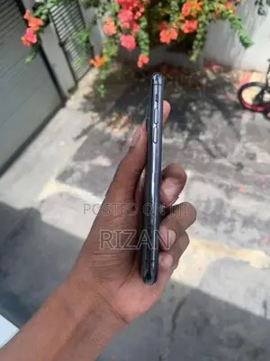 Apple iPhone 11 Pro (Used)