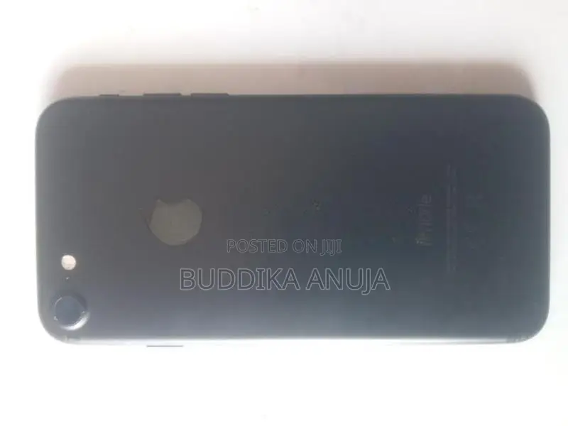 Apple iPhone 7 (Used)