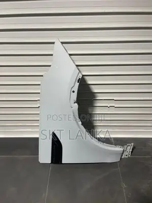 Genuine Discovery 5 2019 Driver Fender Wing - White L462 Sport Vogue