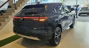 Honda Vezel Z Grade Apple play 2025