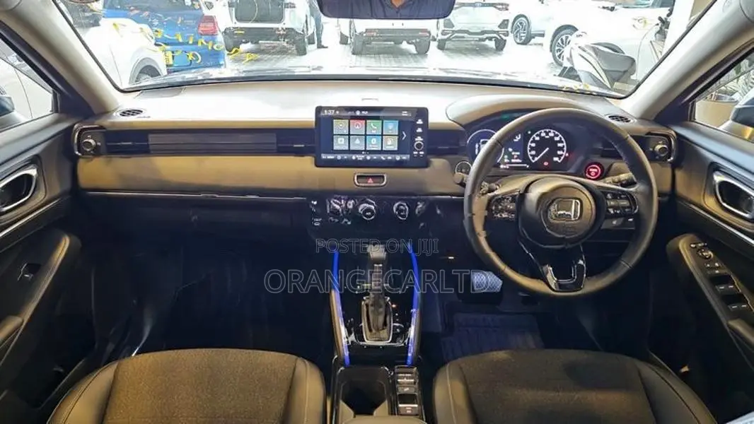Honda Vezel Z Grade Apple play 2025