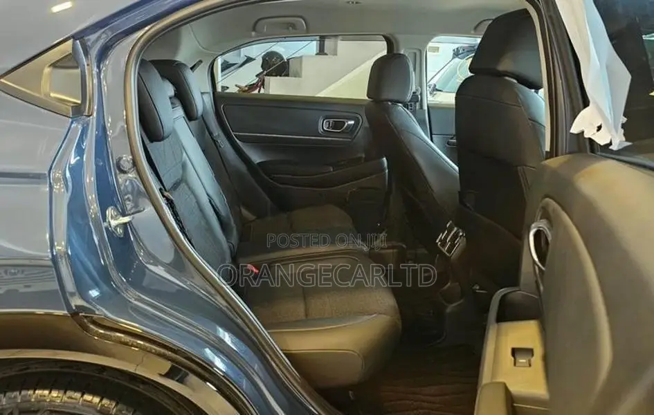 Honda Vezel Z Grade Apple play 2025