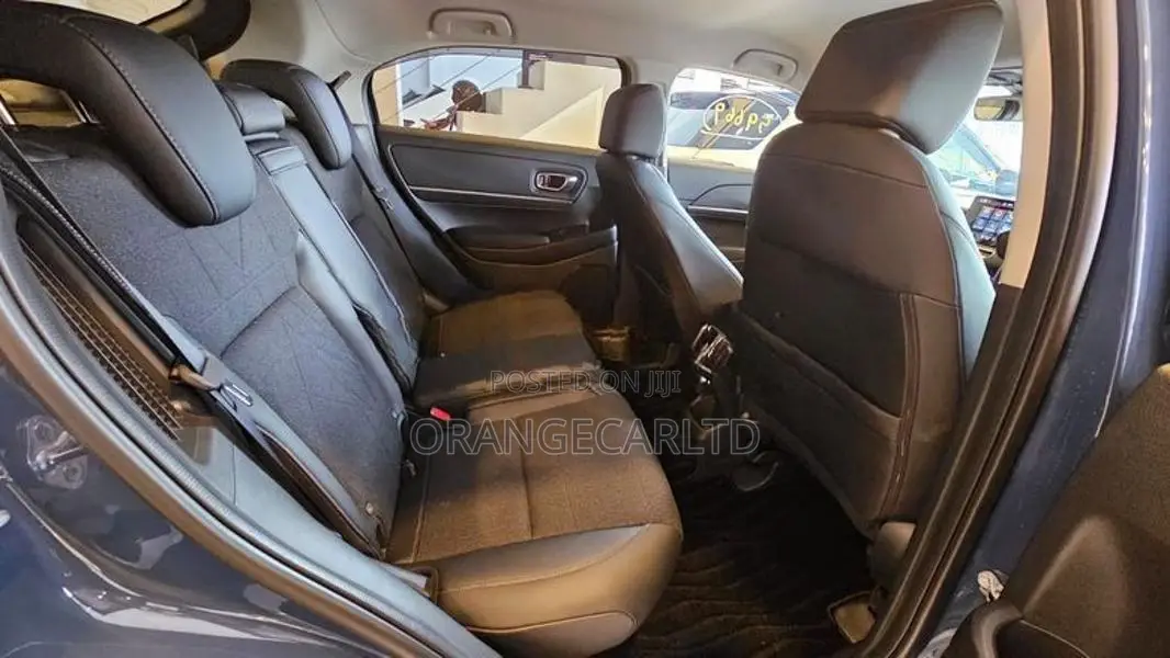 Honda Vezel Z Grade Apple play 2025