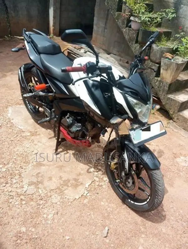 Bajaj Pulsar N160 2020