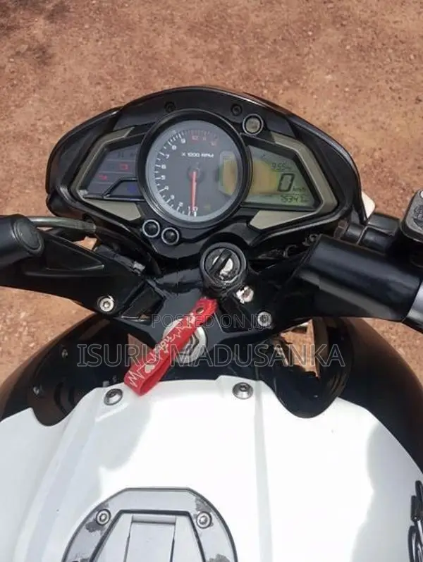 Bajaj Pulsar N160 2020