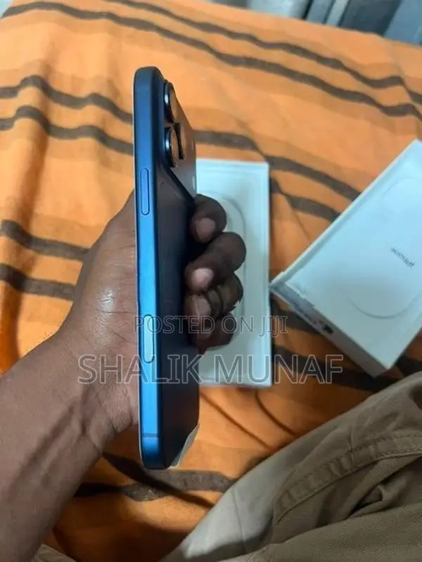 Apple iPhone 17 Pro Max (Brand New)