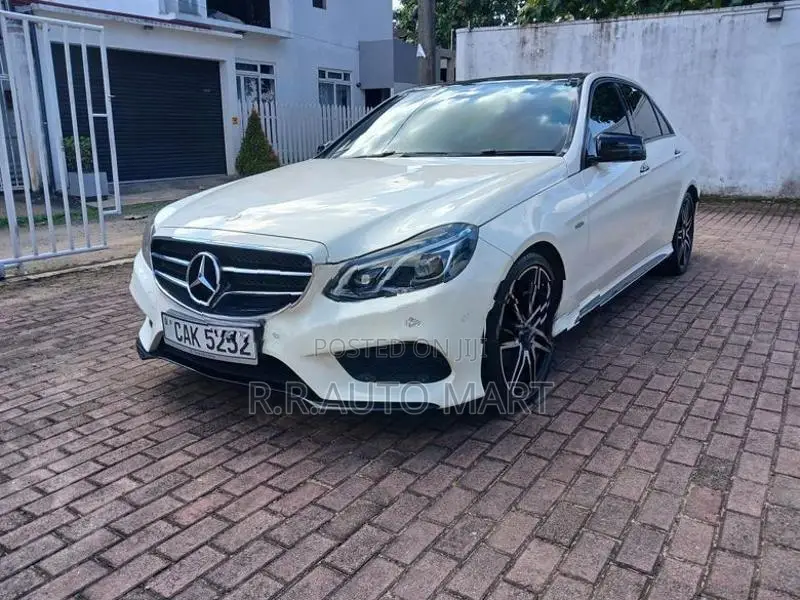 Mercedes Benz E300 W212 Blue-Tec Hybrid 2015