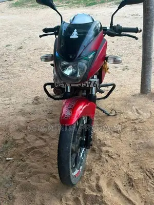 Bajaj Pulsar 220F 2012