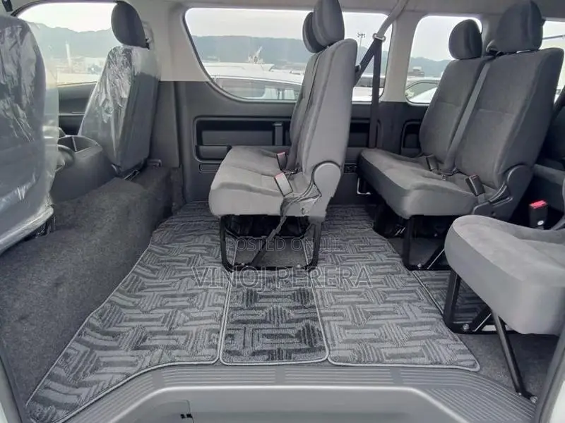Toyota Hiace Comuter new model 2026