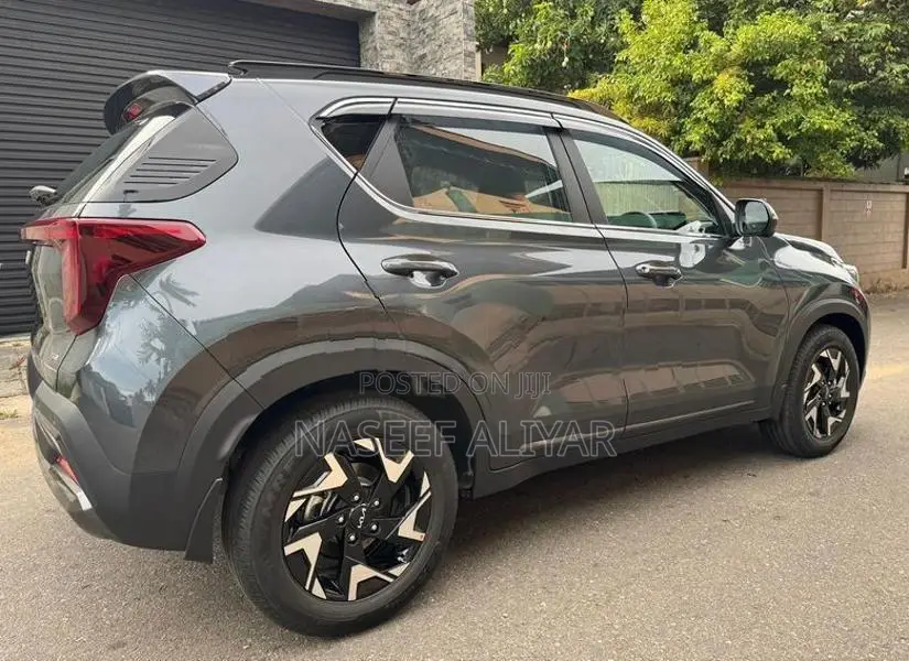 Kia Sonet GTX Plus Gravty Grey 2026