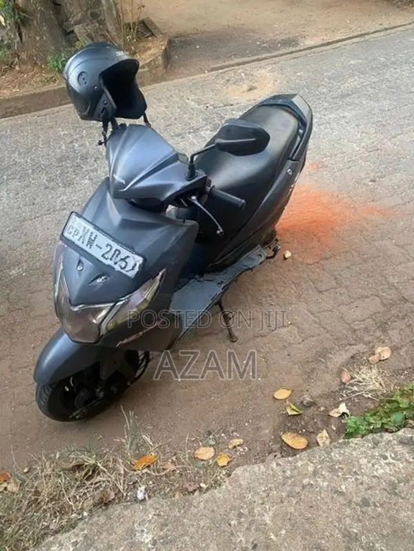Honda Dio 2012