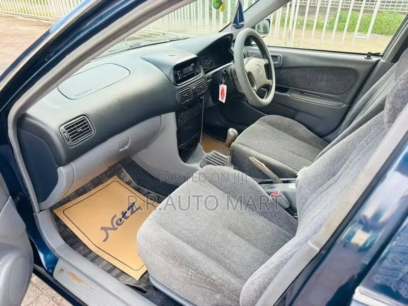 Toyota Sprinter SE Vintage 1999