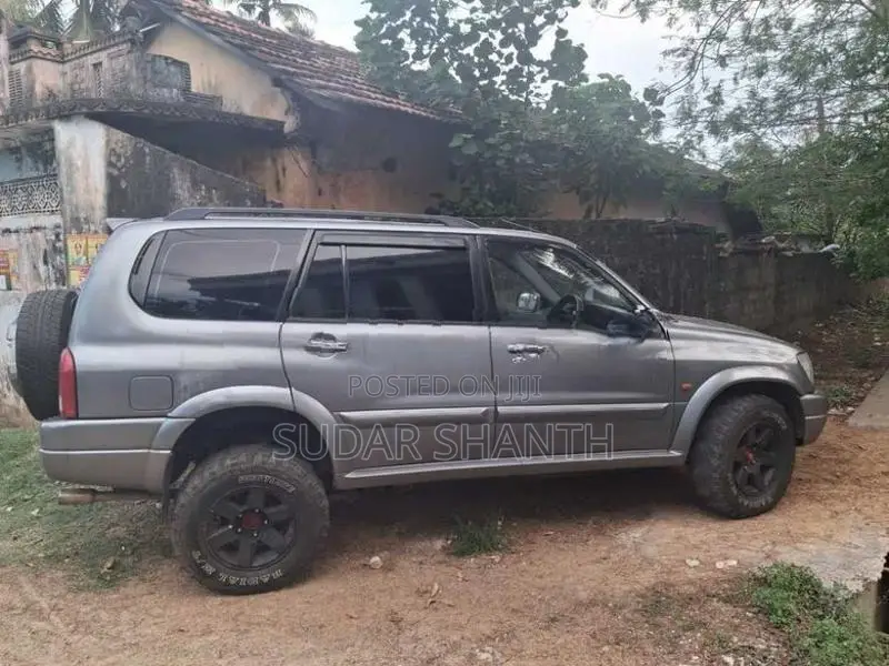 Suzuki Grand Vitara 2002