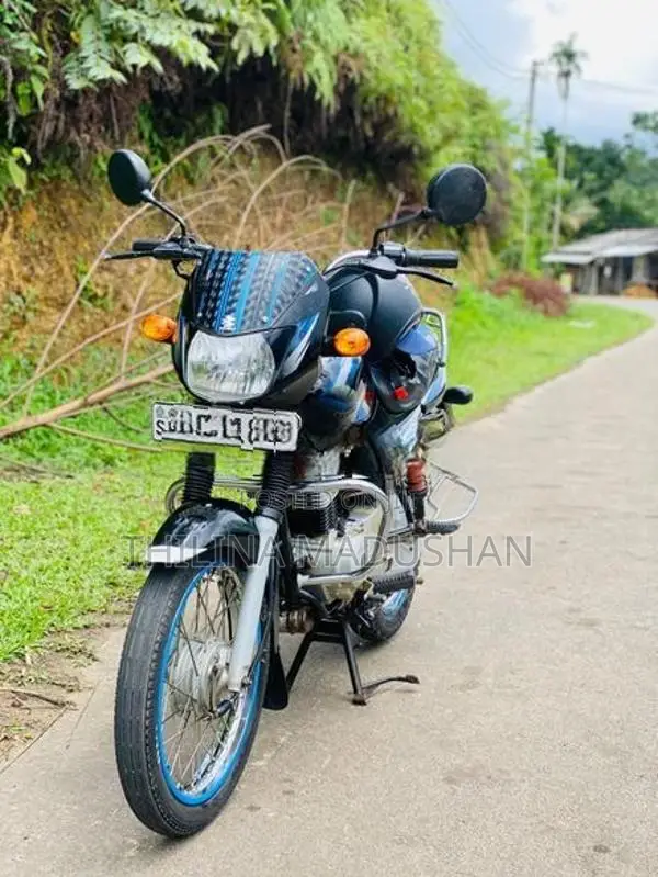 Bajaj CT100 2015