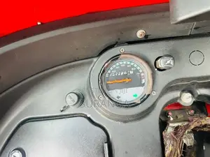 Bajaj RE 2018