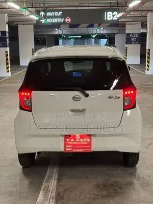 Daihatsu Mira X LIMITED 2025