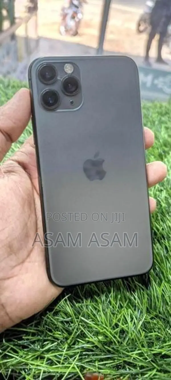 Apple iPhone 11 Pro (Used)