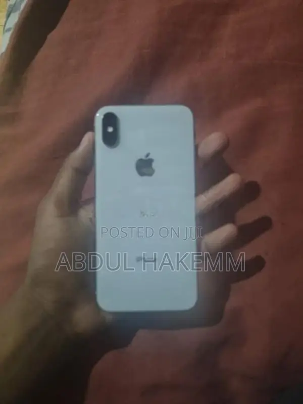 Apple iPhone X (Used)