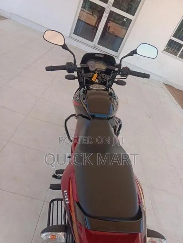 Bajaj Pulsar 150 2015
