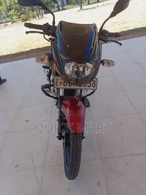 Bajaj Pulsar 150 2015