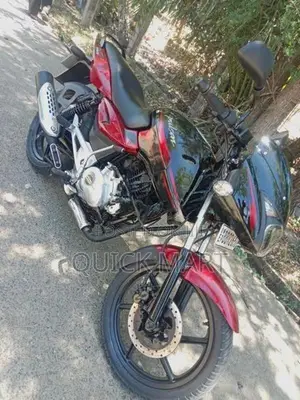 Bajaj Pulsar 150 2015