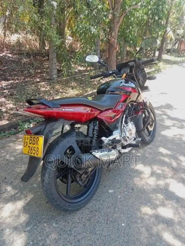 Bajaj Pulsar 150 2015