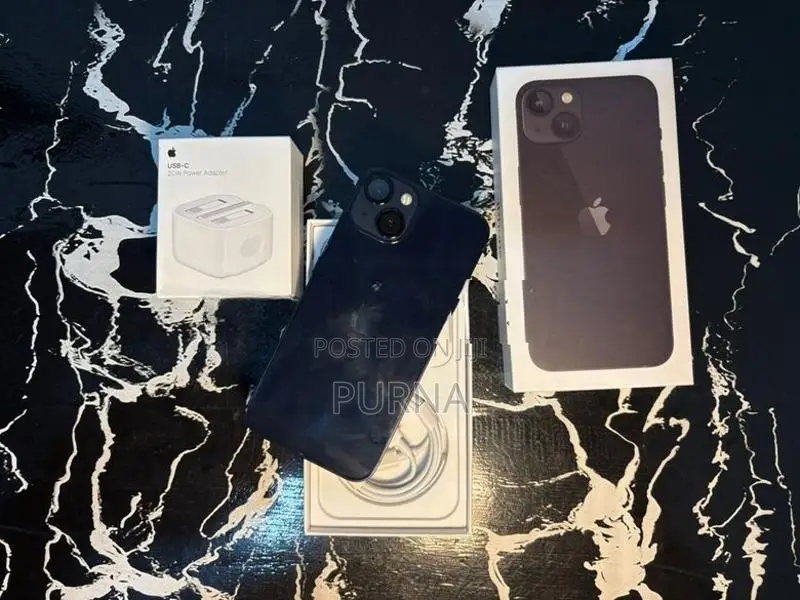Apple iPhone 13 (Used)
