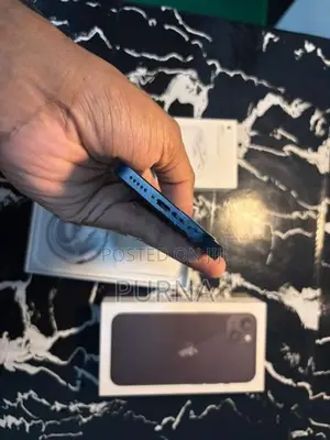 Apple iPhone 13 (Used)
