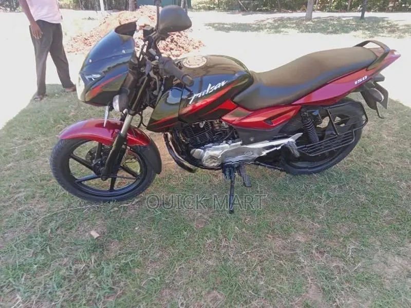 Bajaj Pulsar 150 2015