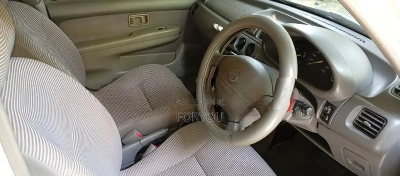 Nissan March K11 2001