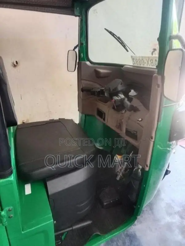 Bajaj RE 2026