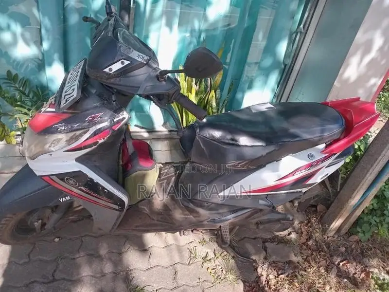 Yamaha RayZR 2017